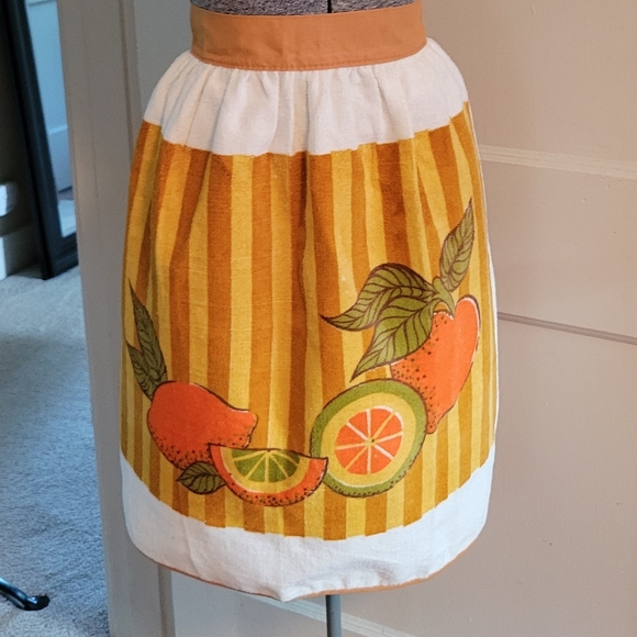 🤎 Vintage Terry Half Apron - Picture 2 of 8